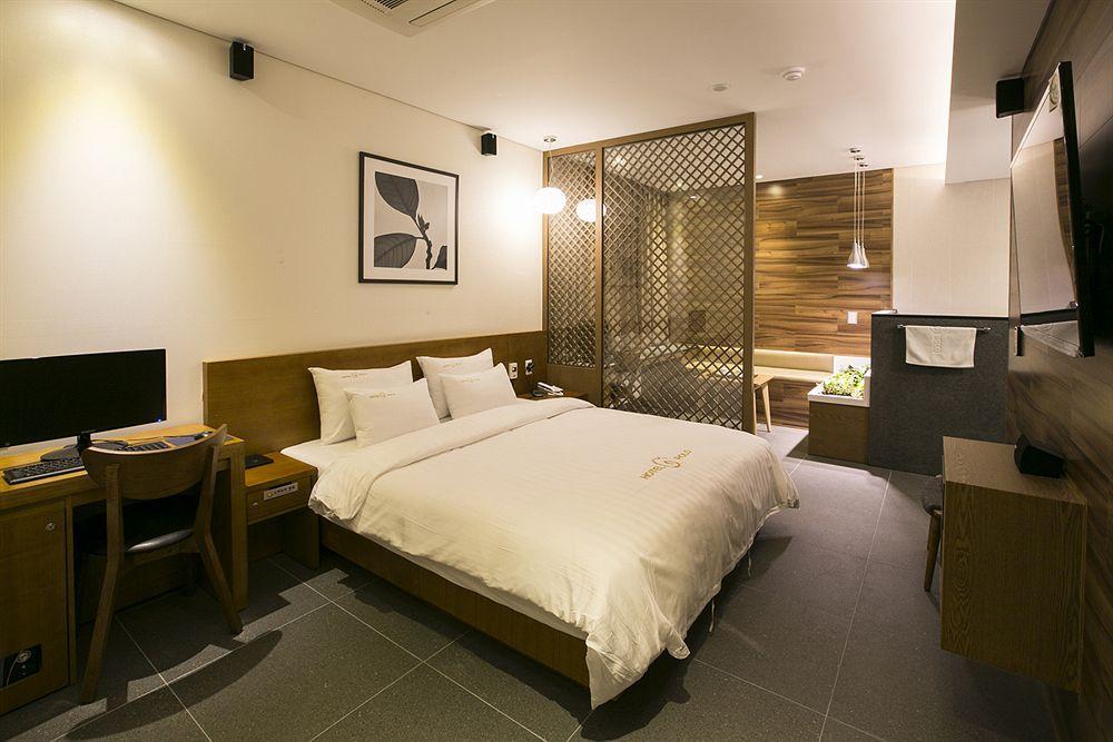 Polo Tourist Hotel Incheon Eksteriør billede